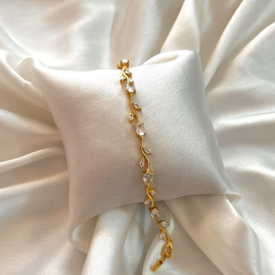 Tulip Bracelet, White